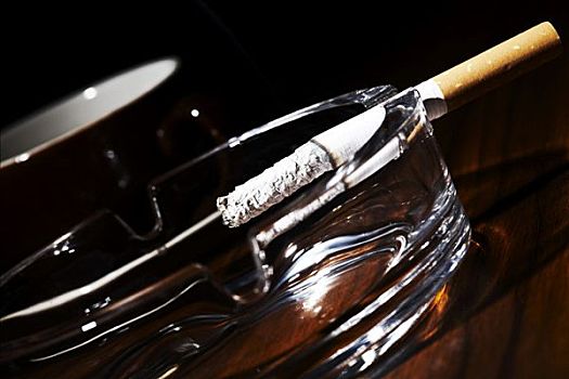 烟灰缸图片大全_烟灰缸高清图片下载_图片网