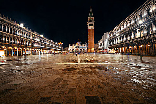 钟楼,古建筑,夜晚,圣马可广场,威尼斯,意大利