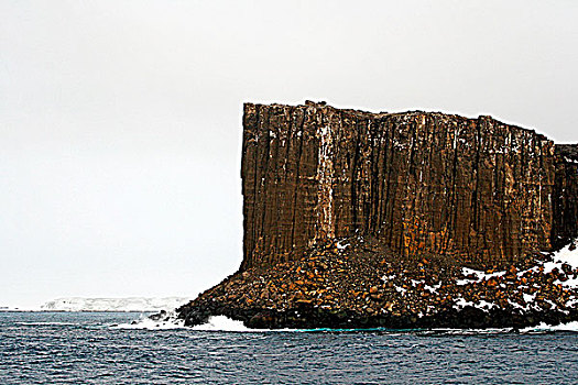 南极褐色的岩石