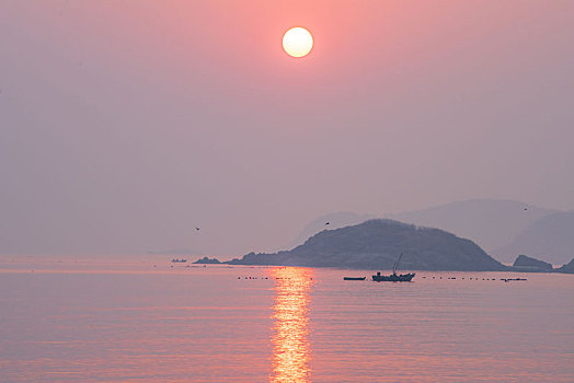 威海半月湾海上日出