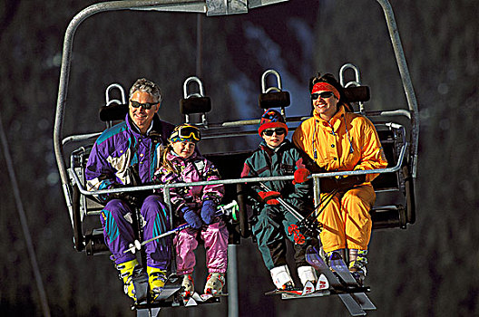家庭,空中缆椅,滑雪,不列颠哥伦比亚省,加拿大