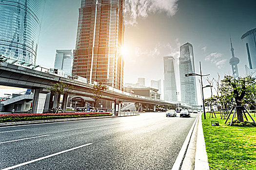 城市道路,现代,城市天际线