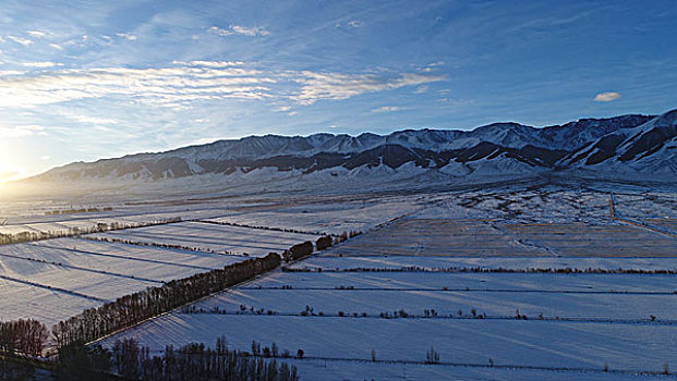 航拍雪后美景