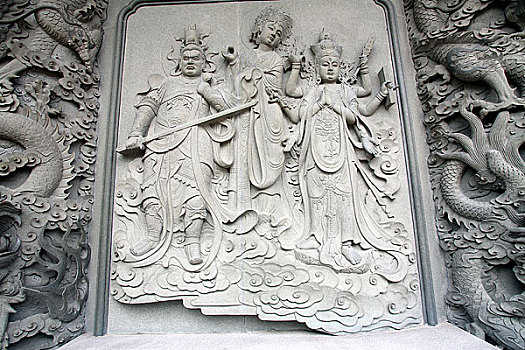 中国香港大屿山宝莲禅寺内的石刻