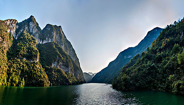 湖北巴东神农溪风光