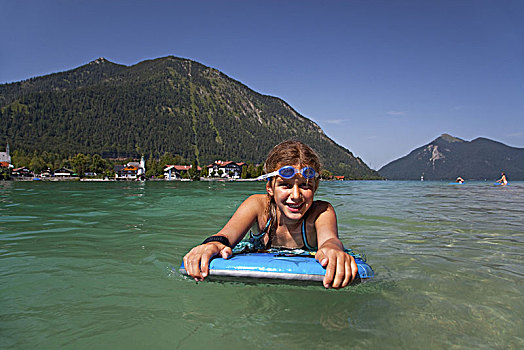游泳,女孩,湖,瓦尔幸湖,巴伐利亚,德国