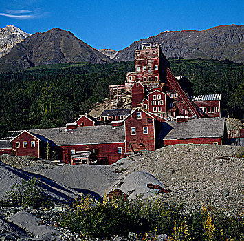 残留,铜矿,山峦,背景,区域,兰格尔圣伊莱亚斯,兰格尔圣伊莱亚斯国家公园,阿拉斯加,美国