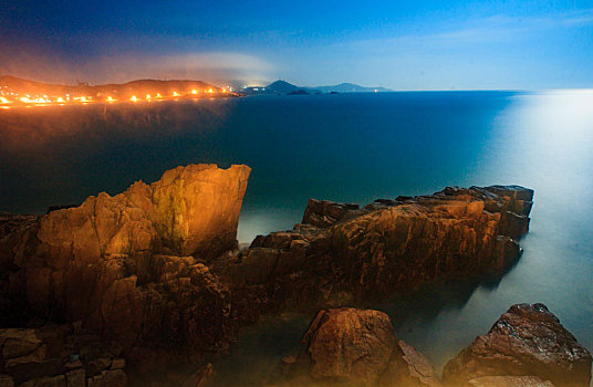 礁石,海浪,海岸线,山,海面