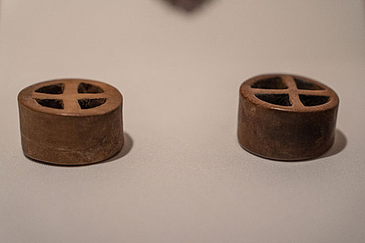 秘鲁莱梅班巴博物馆藏印加帝国木耳饰