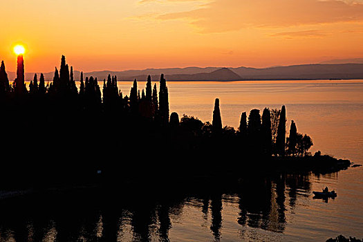 日落,发光,橙色,上方,加尔达湖,剪影,海岸线,意大利