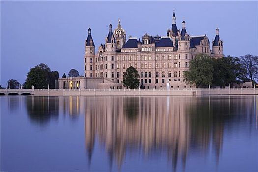 城堡,座椅,德国州议会,议会,梅克伦堡前波莫瑞州,反射,湖,修威林,德国,欧洲