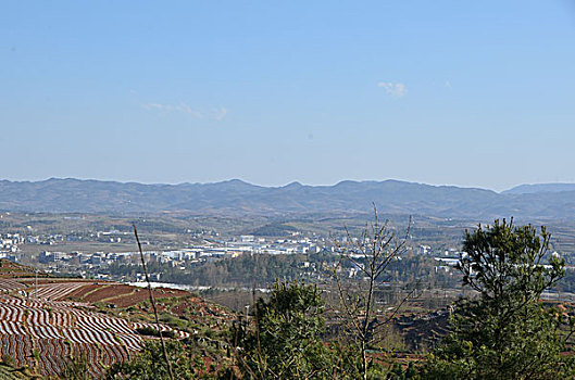 威宁,风光,田园,公路,山脉,天空,高海拔,云贵高原,民居,美景,春季