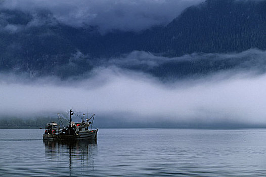 加拿大,不列颠哥伦比亚省,峡湾,螃蟹,渔船