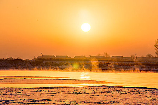 松花江日出