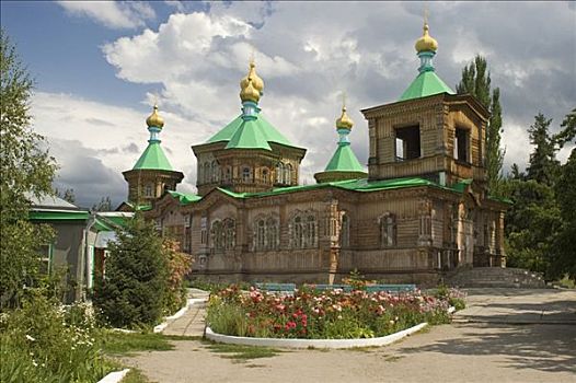 教堂,山峦,吉尔吉斯斯坦