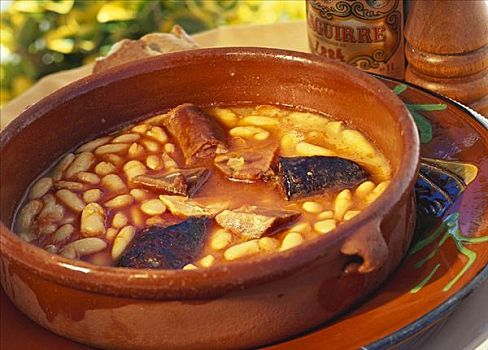 西班牙,煲豆