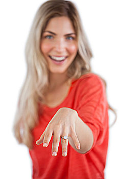 美女,展示,订婚戒指,白色背景