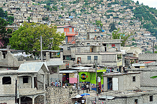 haiti,port,au,prince,detroyed,and,reconstructed,homes,on,hill