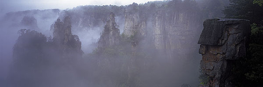 湖南张家界天子山武师训马