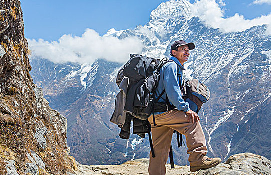 尼泊尔,山,跋涉,引导,姿势,包,喜玛拉雅,远景,遥远,珠穆朗玛峰,喜马拉雅山