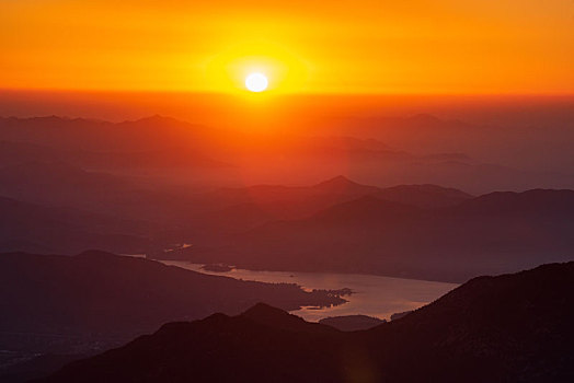 泰山日出