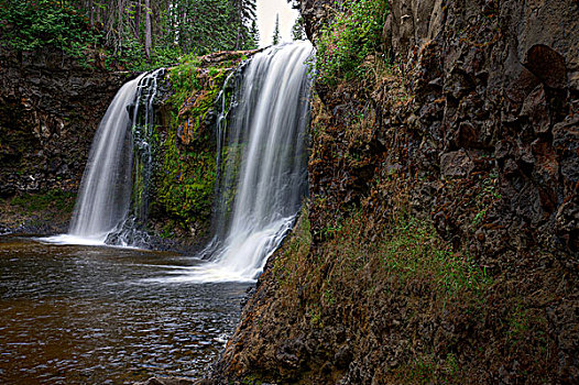 溪流,瀑布,不列颠哥伦比亚省,加拿大