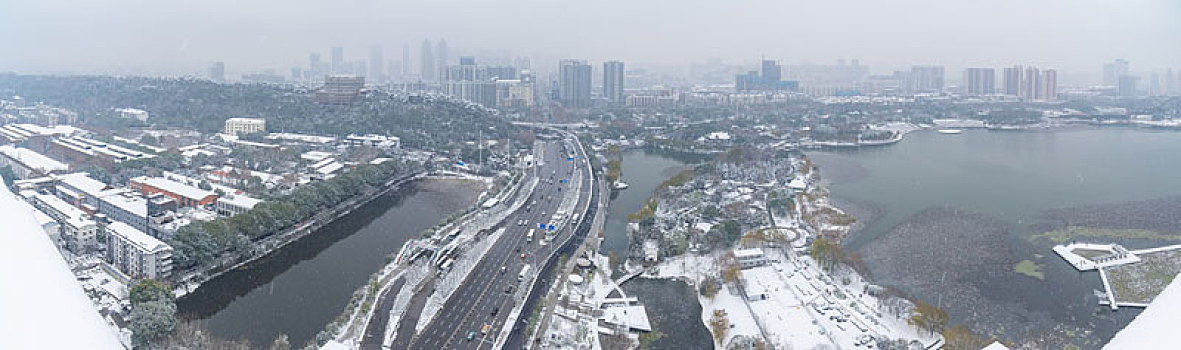 武汉东湖园林雪景