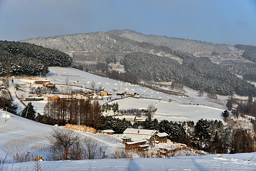 冬季吉林雪村-松岭美景如画