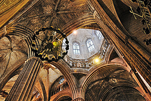 室内,拱顶天花板,大教堂,神圣,圣徒,哥特区,巴塞罗那,加泰罗尼亚,西班牙,欧洲