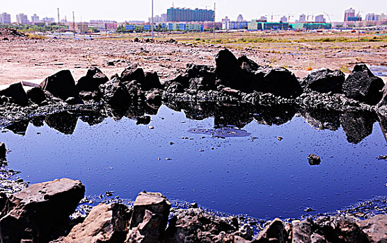 新疆克拉玛依石油城油泉山