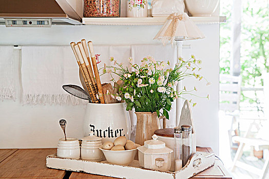厨具,糖罐,花瓶,花,白色背景,木质,托盘