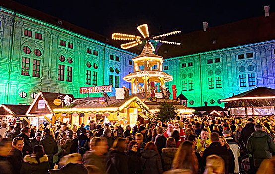 德国,圣诞市场,货摊,圣诞节,金字塔,光亮,建筑,慕尼黑,上巴伐利亚,欧洲