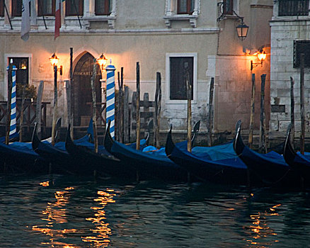 意大利,威尼斯,小船,停泊,正面,酒店,早晨,亮光