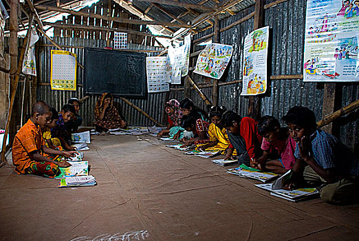 学校,穷,孩子,跑,道路,库尔纳市,孟加拉,2008年