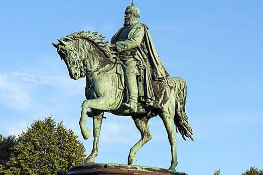 骑士纪念碑,修威林,宫殿,公园,梅克伦堡前波莫瑞州,德国,欧洲