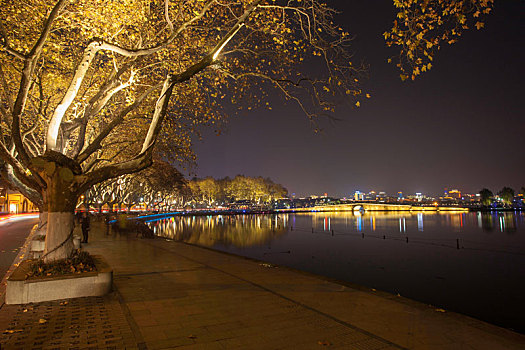 杭州西湖夜色