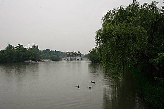 扬州瘦西湖,莲花桥