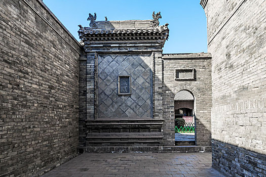 中国山西省平遥县古代县衙内的砖雕影壁墙