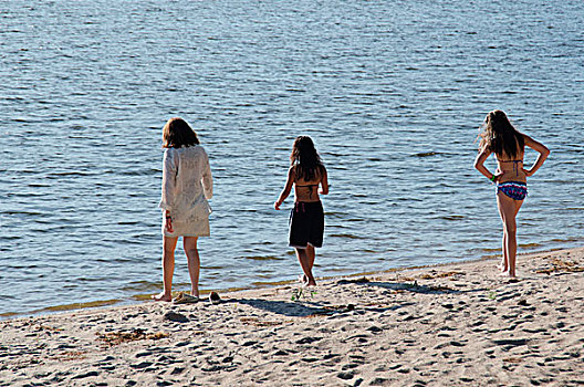 女人,两个,女儿,走,海滩,湖,木头,安大略省,加拿大
