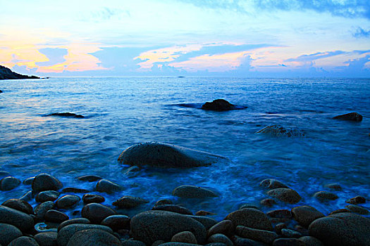 大花角海边岩石风光