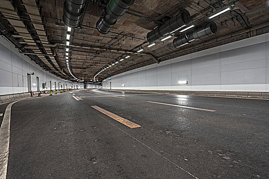 地下通道modernhighwaytunnelunderpass