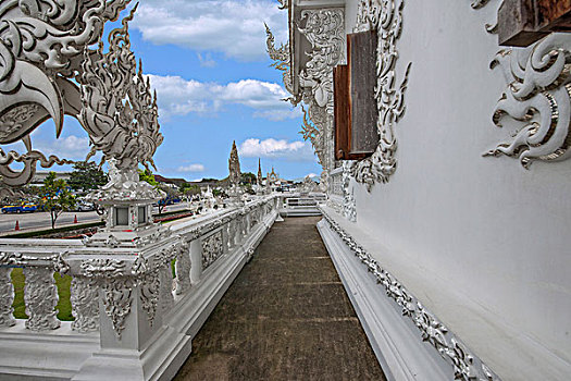 泰北清莱白庙又叫,龙昆寺,灵光寺或白龙寺,wat,rong,khun