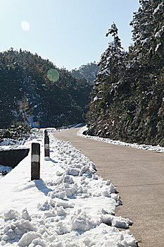 雪山道路