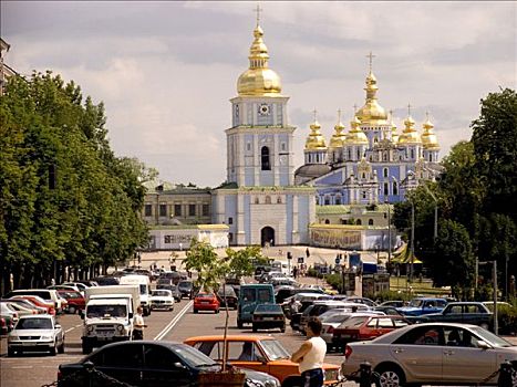 乌克兰,基辅,风景,地点,寺院,大,钟楼,交通,树,蓝天,云,2004年