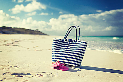 海滩,夏天,假期,配饰,概念,特写,海滨游泳手提袋,拖鞋,海边