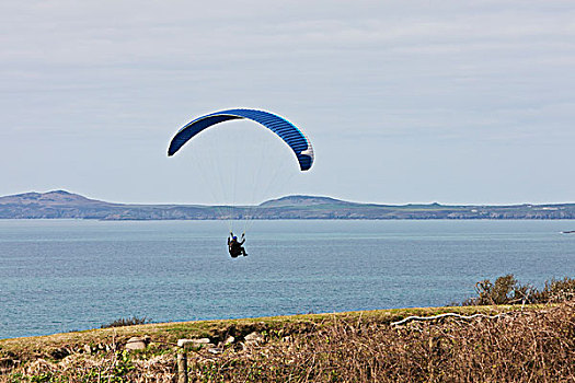 滑伞运动,高处,海滩,靠近,彭布鲁克郡,海岸,威尔士,英国