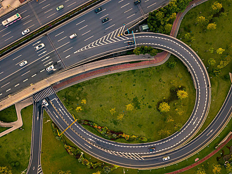 道路