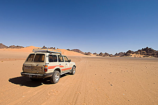 运动型多功能车,阿卡库斯,撒哈拉沙漠,费赞,利比亚