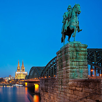 骑马雕像,帝王,科隆大教堂,霍恩佐伦大桥,蓝色,钟点,科隆,莱茵兰,北莱茵威斯特伐利亚,德国,欧洲