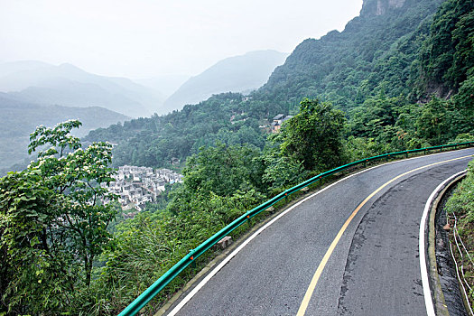 美丽的四川盘山公路